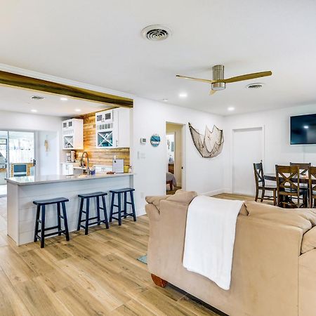 Pet-Friendly Cocoa Beach Home Walk To Beach! エクステリア 写真