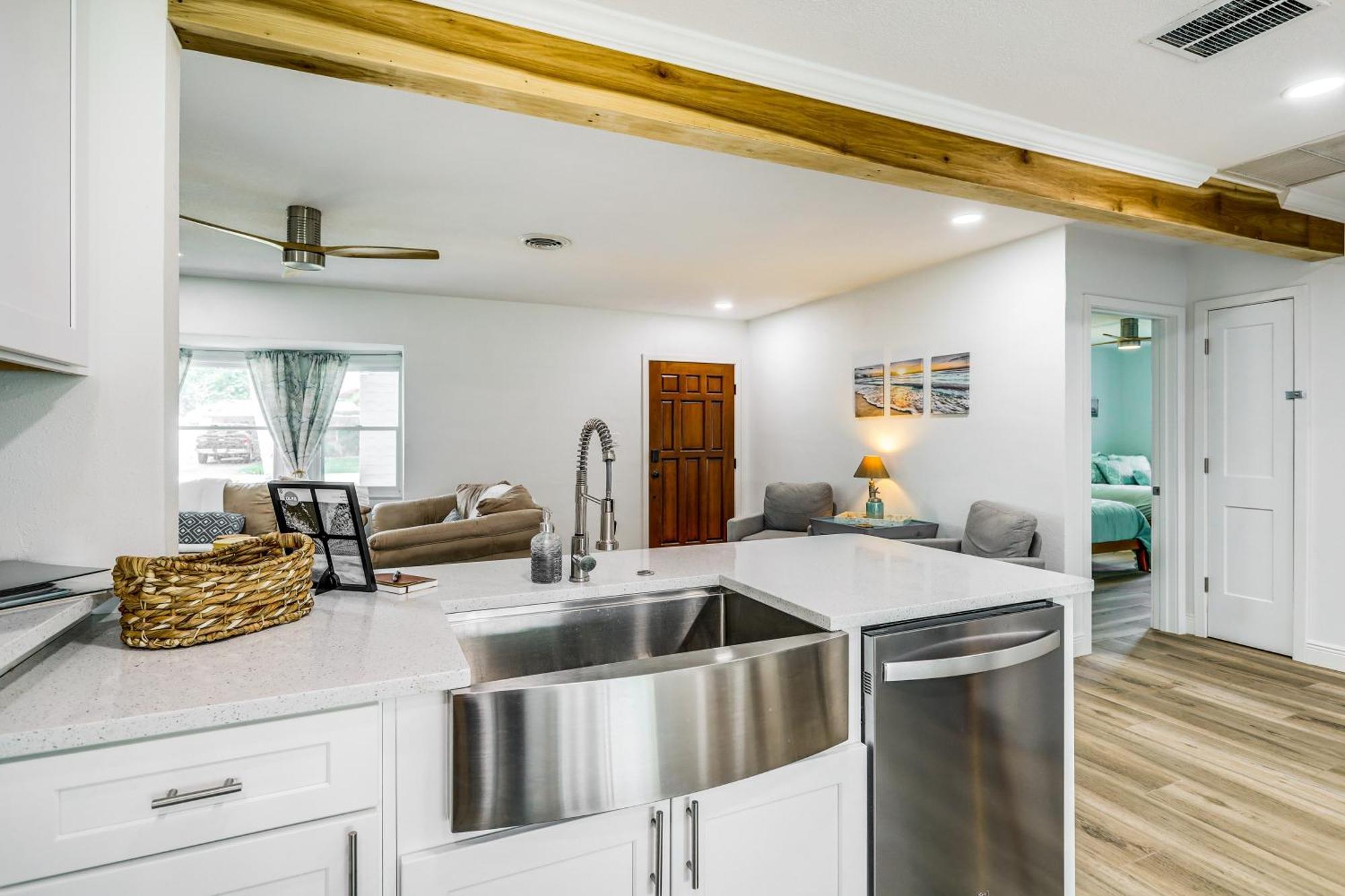 Pet-Friendly Cocoa Beach Home Walk To Beach! エクステリア 写真
