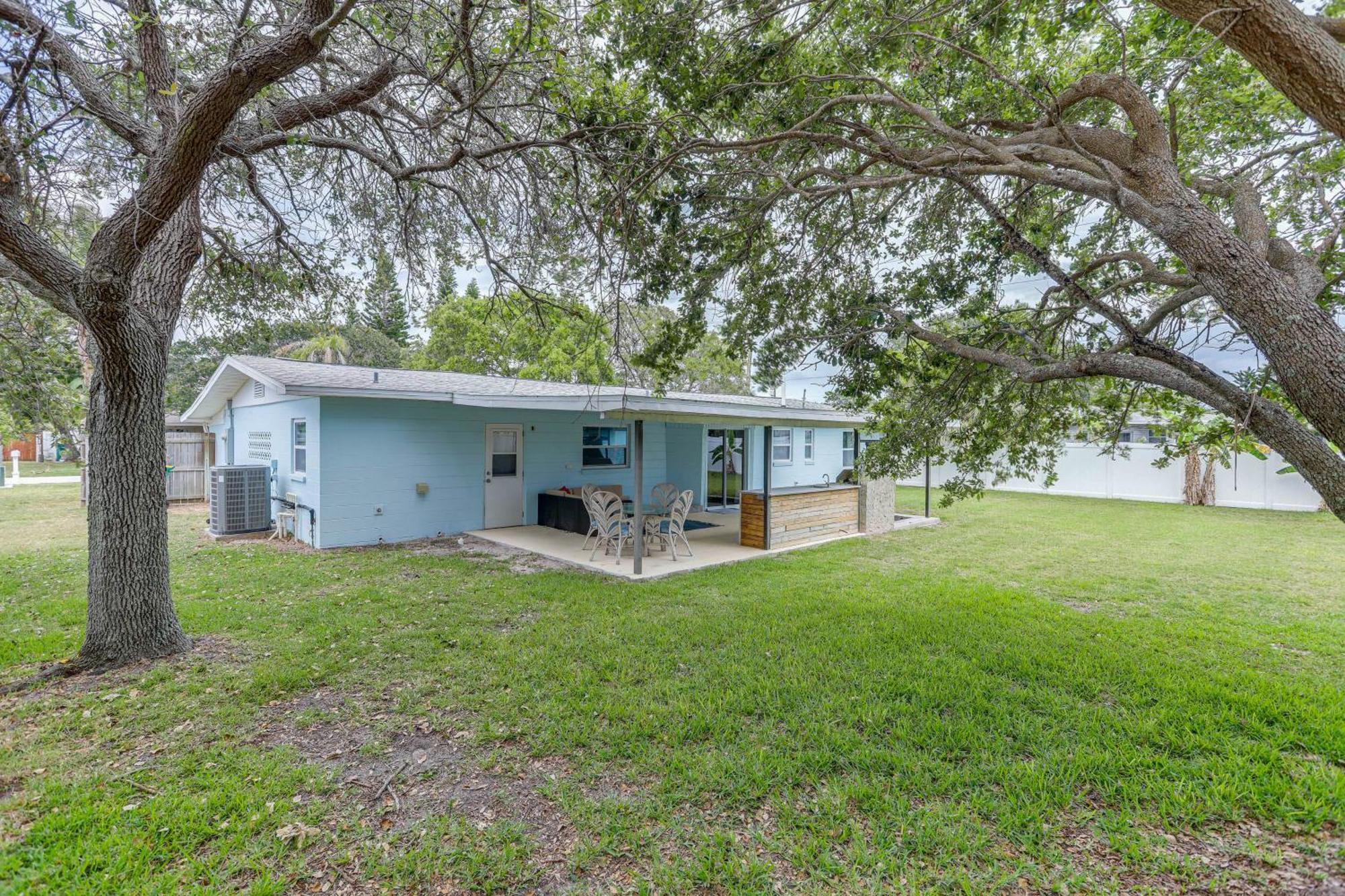 Pet-Friendly Cocoa Beach Home Walk To Beach! エクステリア 写真