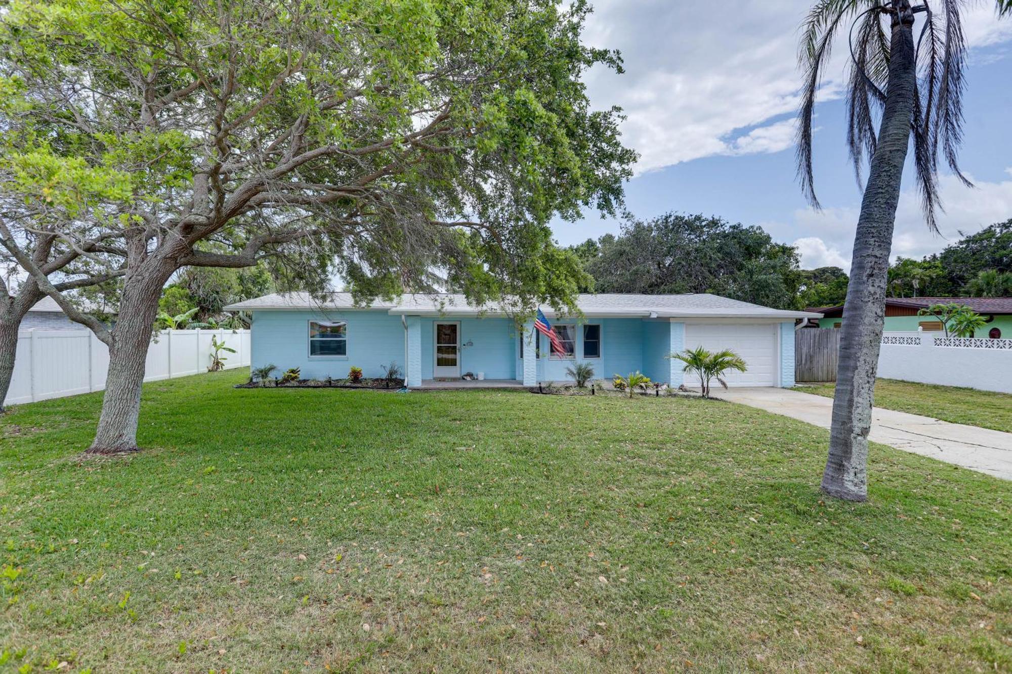 Pet-Friendly Cocoa Beach Home Walk To Beach! エクステリア 写真
